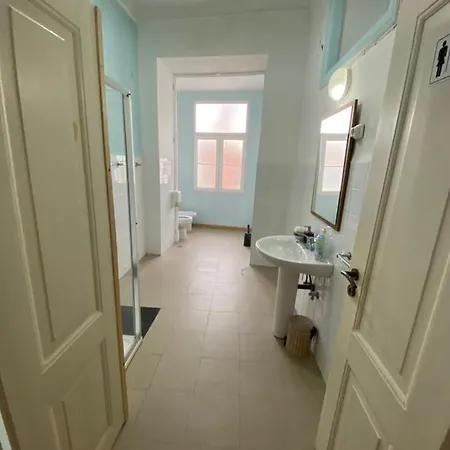 Classic Chiado 1 - With Shared Bathroom Lissabon