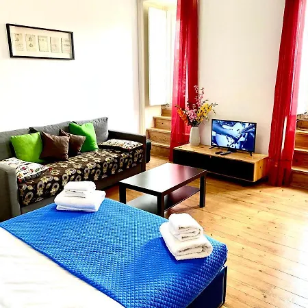 Gasthuis Classic Chiado 1 - With Shared Bathroom Lissabon
