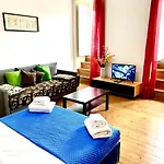 게스트하우스 Classic Chiado 1 - With Shared Bathroom 리스본