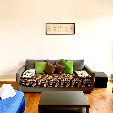 Classic Chiado 1 - With Shared Bathroom *