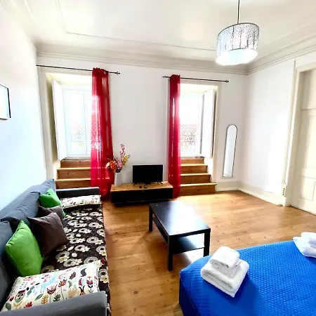 Classic Chiado 1 - With Shared Bathroom Lisbon
